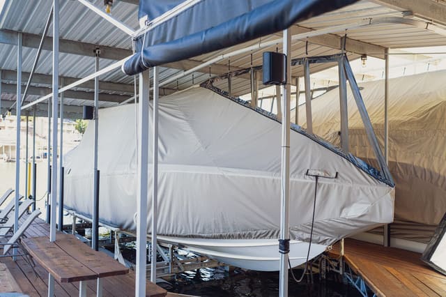 Bow riders & sport boats