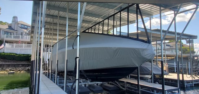 Performance boats